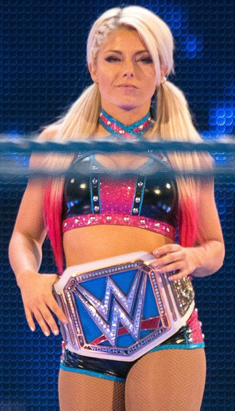Alexa Bliss es la NUEVA Campeona SmackDown Naomi está lesionada y