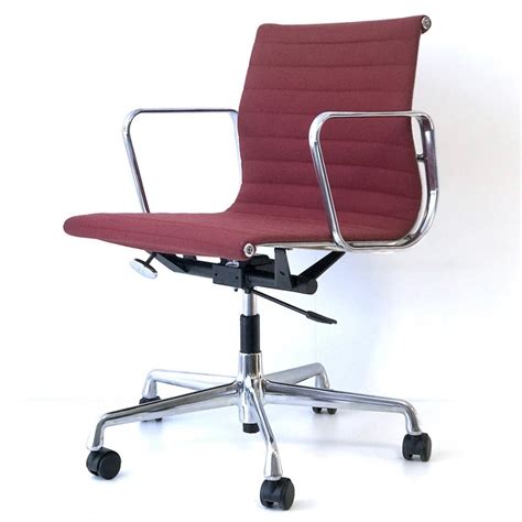 Ea117 Office Chair By Charles And Ray Eames For Vitra 1990s 137564