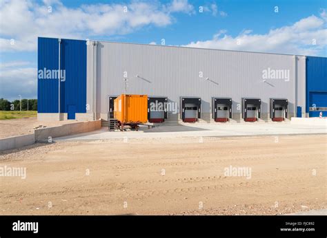 Exterior Of A Newly Build Warehouse With Loading Docks Stock Photo Alamy