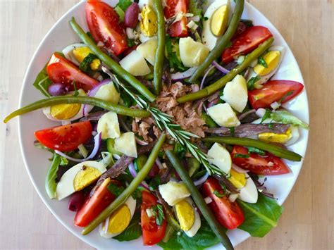 Niçoise Salad Authentic French Recipe 196 Flavors In 2020 French