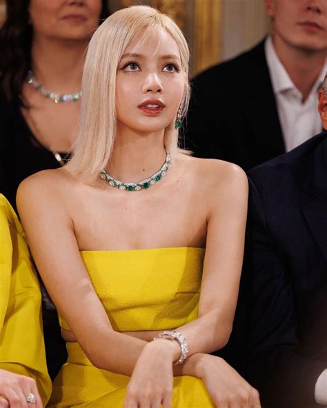 Lisa Blackpink Stuns In Yellow And Dazzles In Diamonds At Bulgari Event