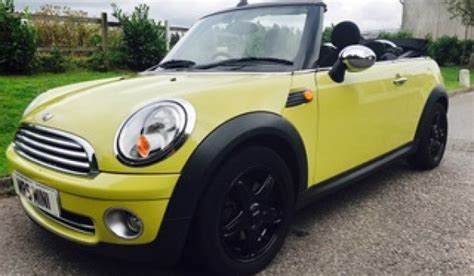 Andrew And Fiona Have Chosen This 2009 Mini Cooper Convertible With Chili