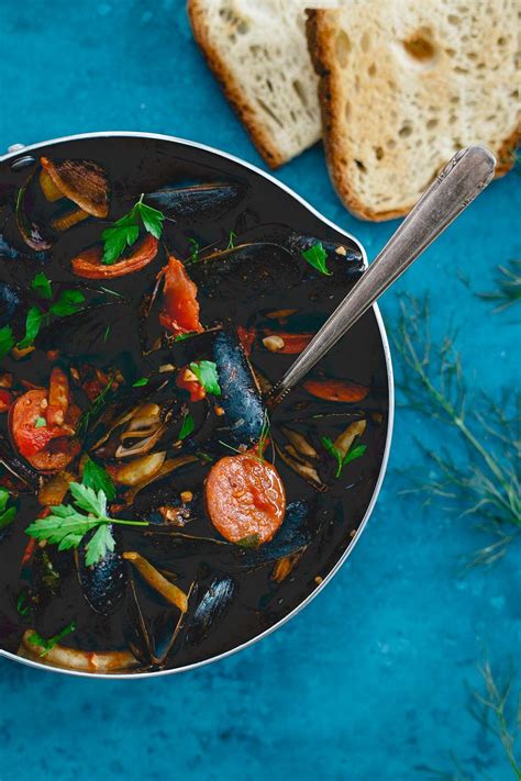 spicy chorizo mussels chorizo chili mussels with fennel and tomatoes recipe best seafood
