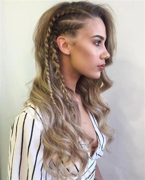 Longwavyhairstylewithsidebraids Braidsforlonghair Side Braids