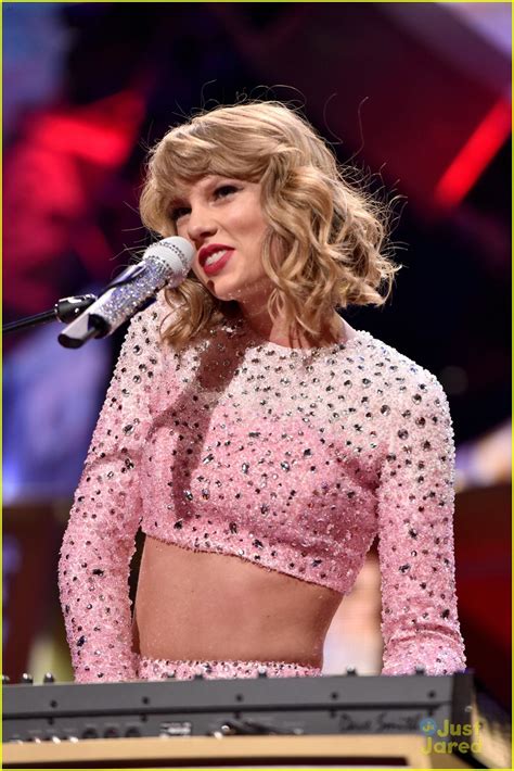 Taylor Swifts Iheartradio Music Festival 2014 Performance Video