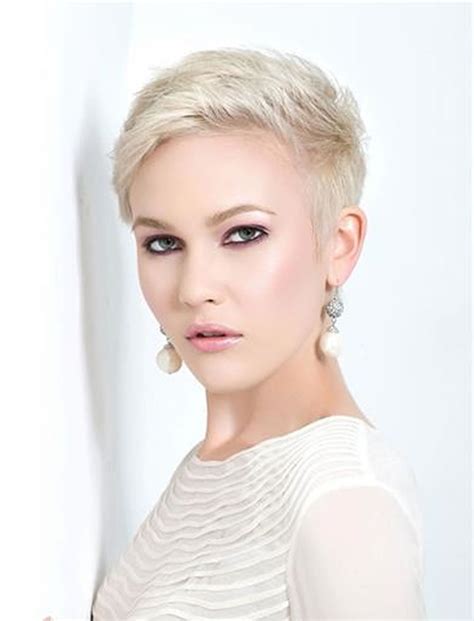 In addition to providing a natural volume to your hair, thick hair when short pixie haircuts for fine hair can amazingly transform your looks in a variety of ways like: Trend Pixie Haircuts for Thick Hair 2018-2019 - HAIRSTYLES