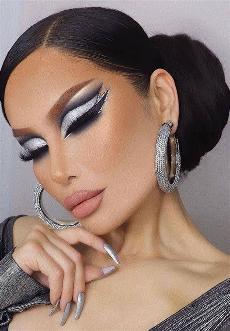 34 Creative Eyeshadow Looks Thatre Wearable Glam Silver And Amazing