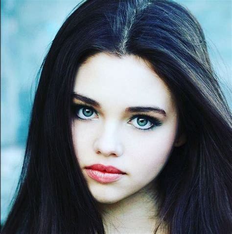 India Eisley Is The Beautiful Daughter Of Olivia Hussey Olivia Hussey India Eisley Olivia