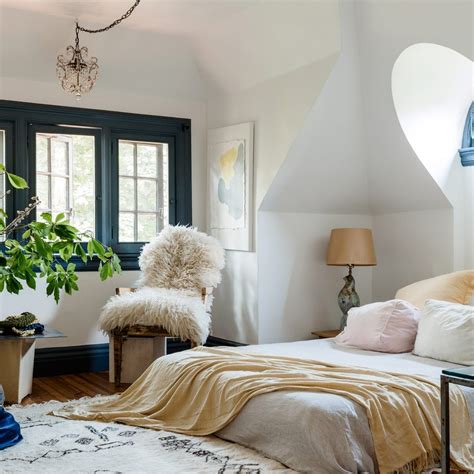 Design Tips To Make Your Bedroom Feel Cozier