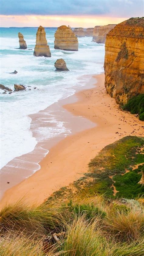 Twelve Apostles Coastal View Sandstone Rocks With Pacific Ocean