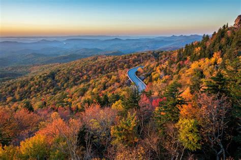 Fall Scenic Drives For Each Us Region Fall Road Trip Scenic Drive