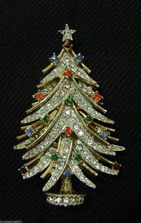 Vintage Mode Art Christmas Tree Brooch Rhinestone Pin 2¼ Signed