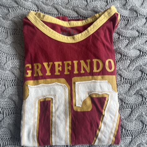 Universal Studios Xs Harry Potter Gryffindor Jersey R Gem