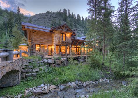 Beautiful Mountain Home In A Fantastic River Front Location Cant Be