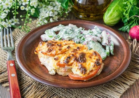 Make it in the oven. Baked Chicken Breast with Cheese and Tomato recipe