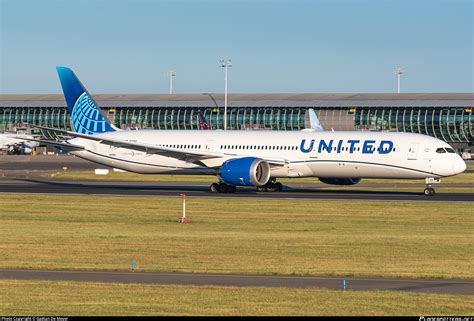 N12010 United Airlines Boeing 787 10 Dreamliner Photo By Gaëtan De