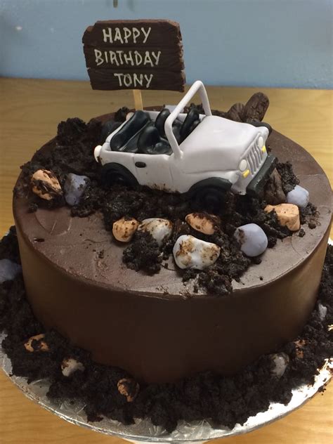 Off Roading In A Jeep Jeep Cake Cake Cupcake Cakes