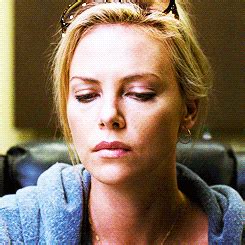 Charlize Theron Gifs Wow Gallery Charlize Theron Blonde Gif