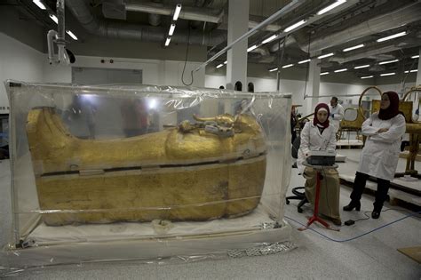 Egypt Displays Restoration Of King Tuts Gilded Coffin The Times Of