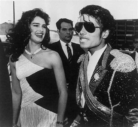 Brooke Shields And Michael Jackson 1984 A Look Back At Love At The Grammys Popsugar Celebrity