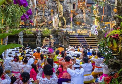 Visitbali Pagerwesi Ceremony The Day Of Wisdom