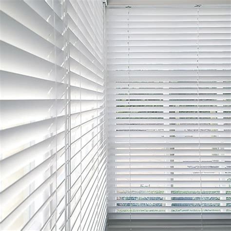 Venetian Blinds Are Practical Window Shades Choose From Metal Wooden
