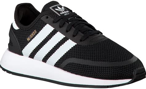 The widest range of adidas products for your favourite sports and sports inspired fashion. Zwarte ADIDAS Sneakers N-5923 J - Omoda.nl