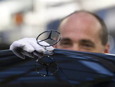 Bild zu Mercedes steigt ins Geschäft mit Pickups ein Bild von FAZ