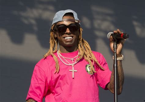 Rapper Lil Wayne Charged With Federal Gun Offense In Miami