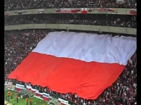 Polacy obiecująco zaczęli starcie, ale w drugiej połowie mieli niezbyt szczelną. Sektorówka na meczu Polska - Anglia - YouTube