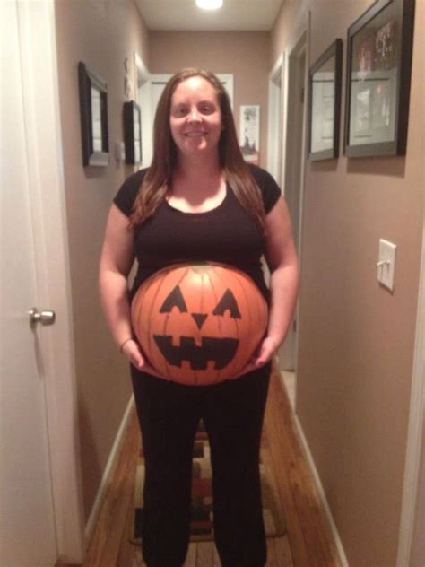 Pregnant Halloween Baby Bump Ideas Paint Your Belly Like A Pumpkin