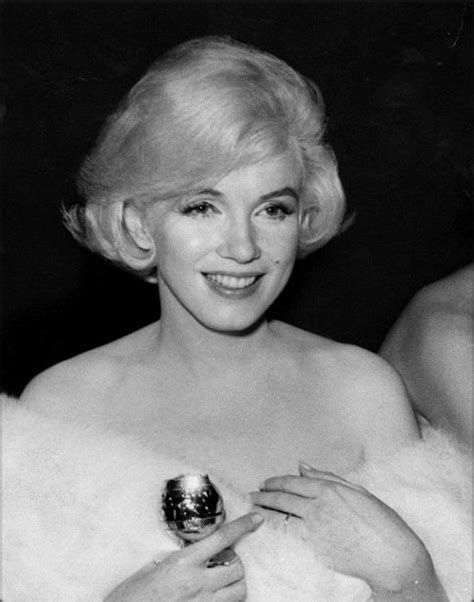 Marilyn Monroe March 8 1960 At The Golden Globe Awards In The
