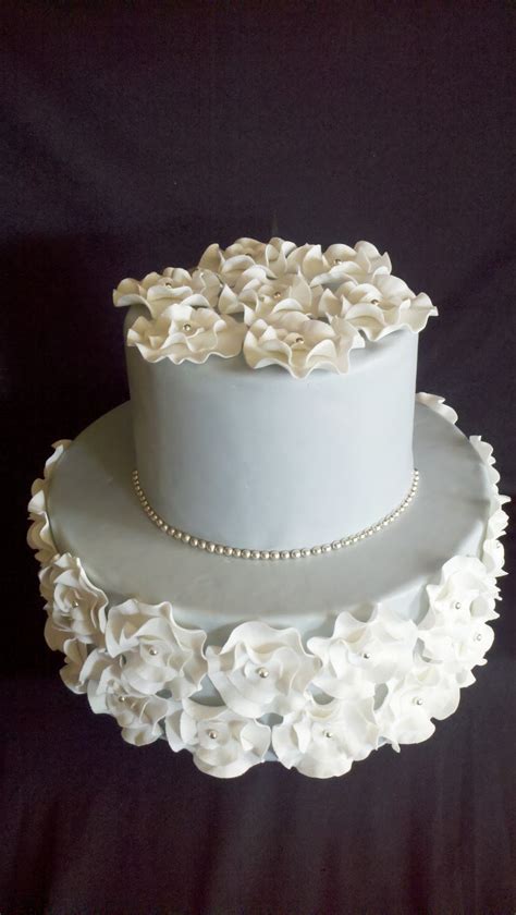 Sweet Cakes Ruffle Flower Simple Wedding