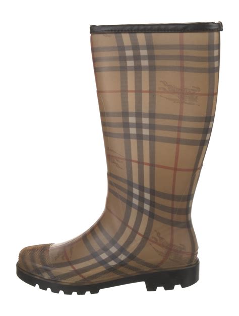 burberry prorsum haymarket check pattern rubber rain boots neutrals boots shoes buf36705