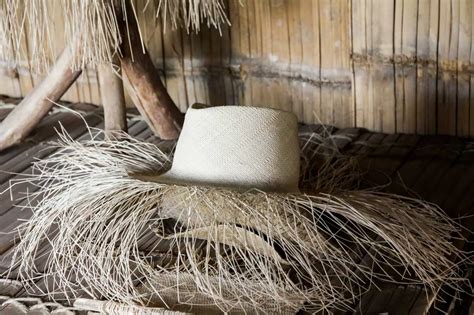 How To Wear A Panama Hat The Perfect Souvenir From Ecuador Duende