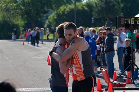 Run For The Roses 12 The Boys First 5k In The Roselle Run Flickr