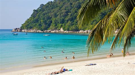 The perhentian islands have white sand beaches and varied aquatic life but is this the unspoilt marine paradise that some claim? Best Beaches in Malaysia for a Slice of Paradise Near ...