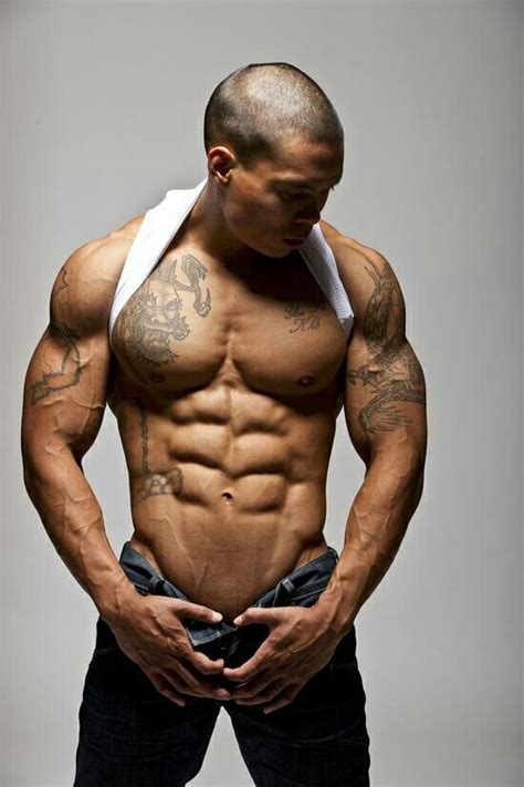 Top 10 Best Looking Male Fitness Models In 2017