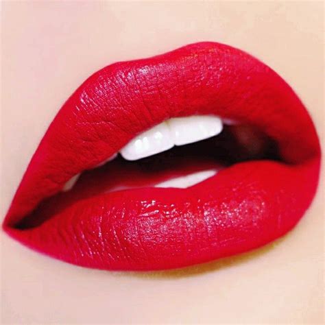 pin by trung nghia quan on hot lips 😘 in 2022 hot lips lips lipstick