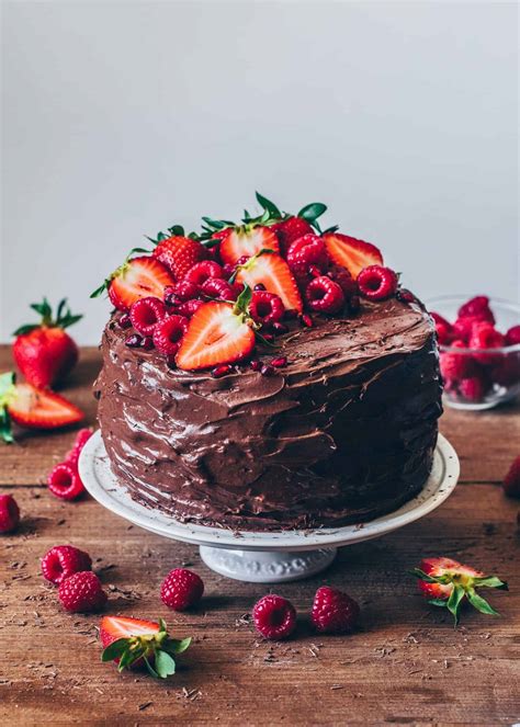 Schoko-Himbeer-Torte mit Erdbeeren - Vegan - Bianca Zapatka | Rezepte