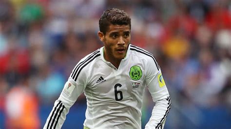 Mexican midfielder who joined fc barcelona and mexico's national team in 2009. Sources: Galaxy complete $5 million transfer for Jonathan ...