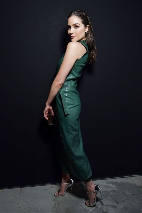 Olivia Culpo At Paris Fashion Week Poses At Mugler Show Backstage 34