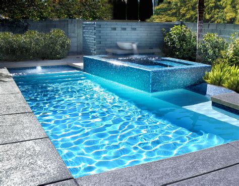 Spectacular Swimming Pool Water Features
