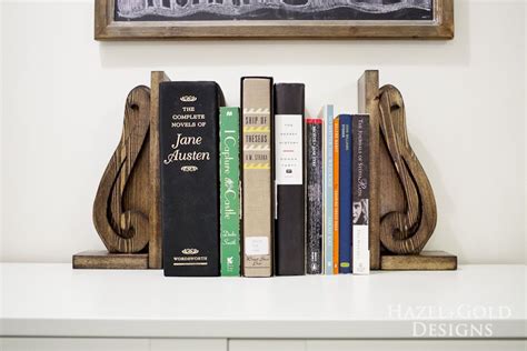 They'll infuse your room with that tropical vibe! How To Make DIY Decorative Wooden Bookends With A Scroll Saw | Wooden bookends, Bookends, Diy ...