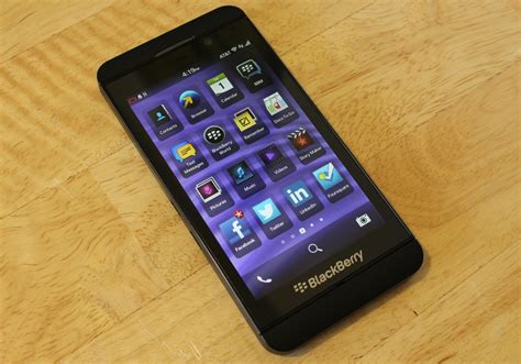 Opera looks gorgeous, runs fast and comes with a long list of useful features installed. An imperfect ten: the BlackBerry Z10 smartphone review ...