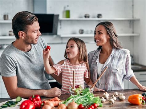 3 Grandes Ventajas De Comer En Familia