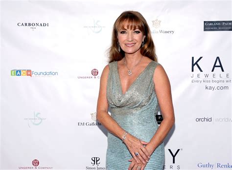How Jane Seymour Stays Fit At 71 — Eat This Not That