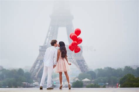 Beautiful Romantic Couple Near The Eiffel Tower In Paris Stock Image