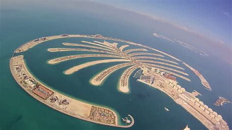 Nearly Two Decades In The Making Dubais Palm Jumeirah Nears