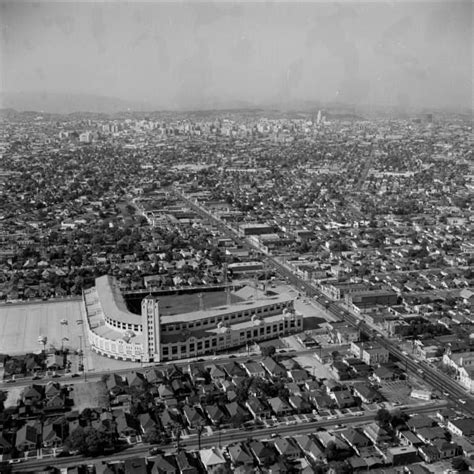 Twitter Los Angeles Baseball Park Wrigley Field